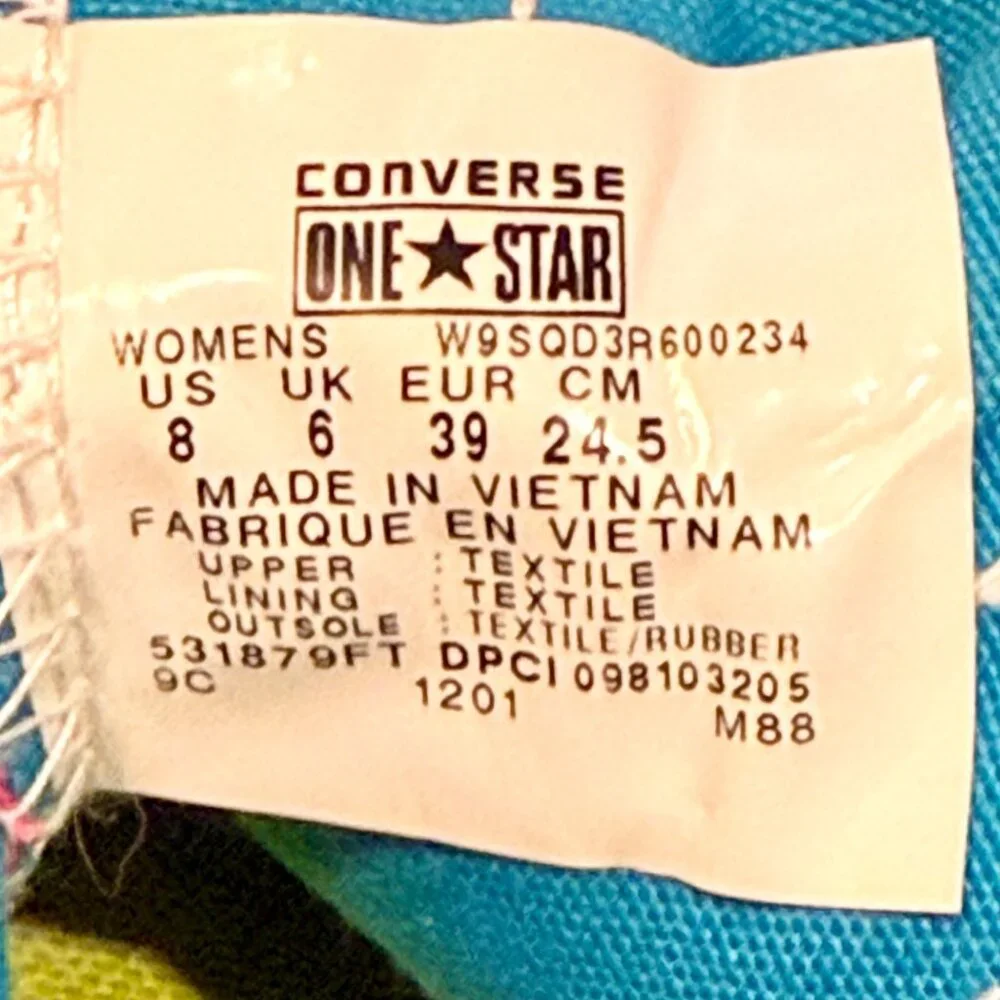 Converse One Star Hot Pink Canvas Low Tops - Picture 8 of 8